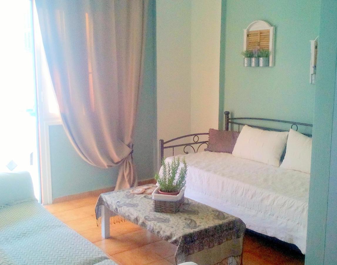 Estia Holiday Apartment & Studio Вати Екстериор снимка