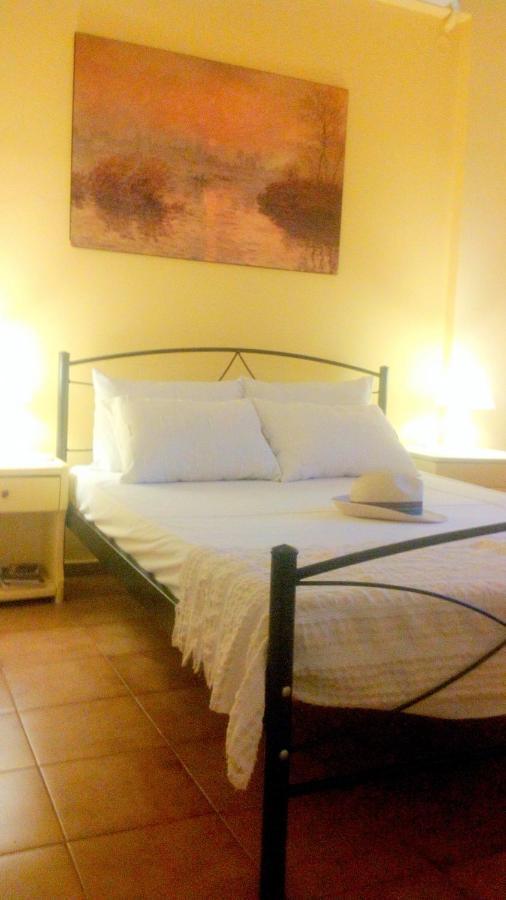 Estia Holiday Apartment & Studio Вати Екстериор снимка