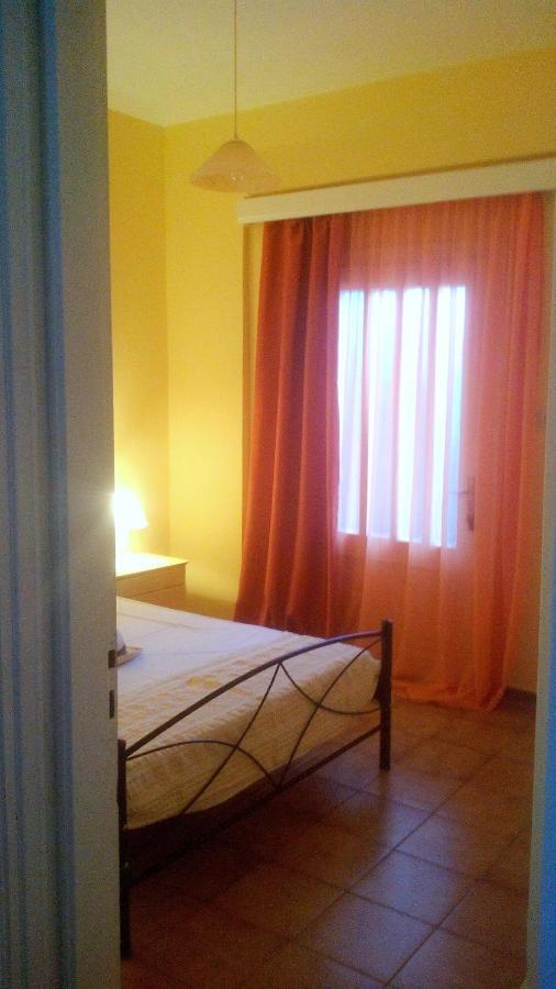Estia Holiday Apartment & Studio Вати Екстериор снимка