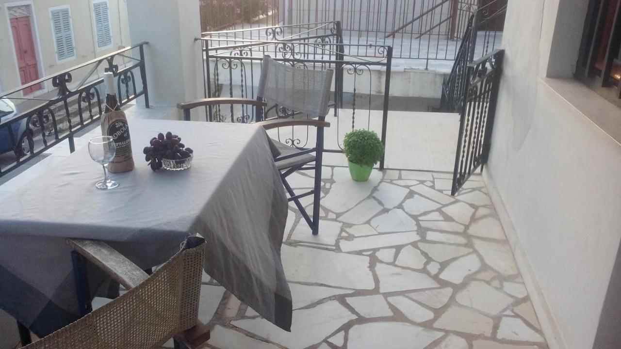 Estia Holiday Apartment & Studio Вати Екстериор снимка