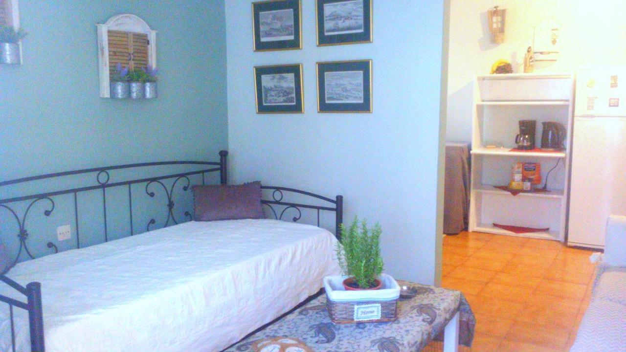 Estia Holiday Apartment & Studio Вати Екстериор снимка