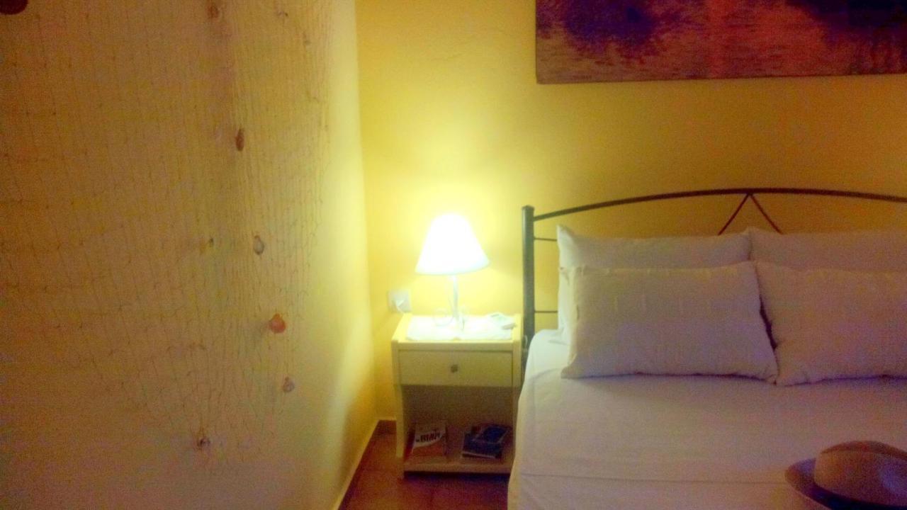 Estia Holiday Apartment & Studio Вати Екстериор снимка