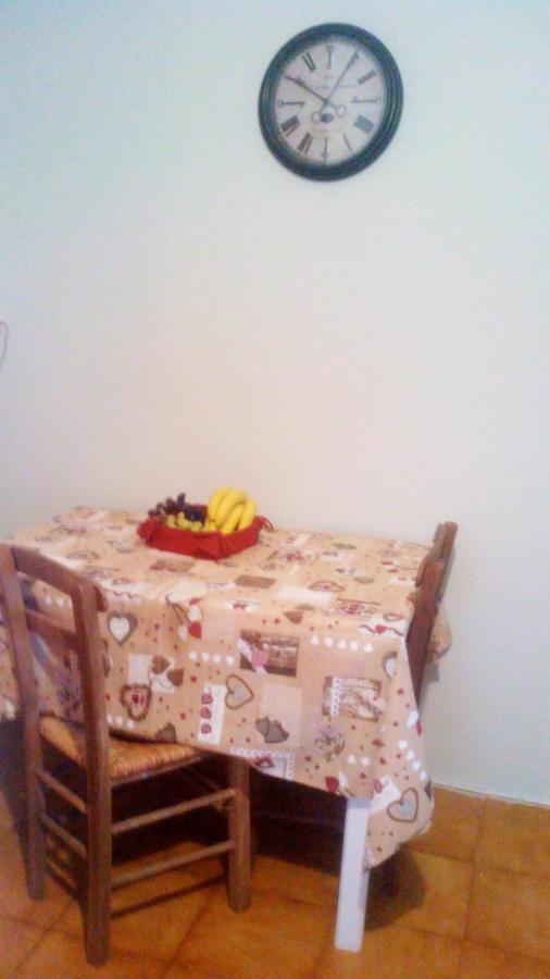 Estia Holiday Apartment & Studio Вати Екстериор снимка